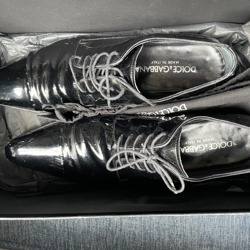 Dolce & Gabbana black patent leather dress shoes size UK7